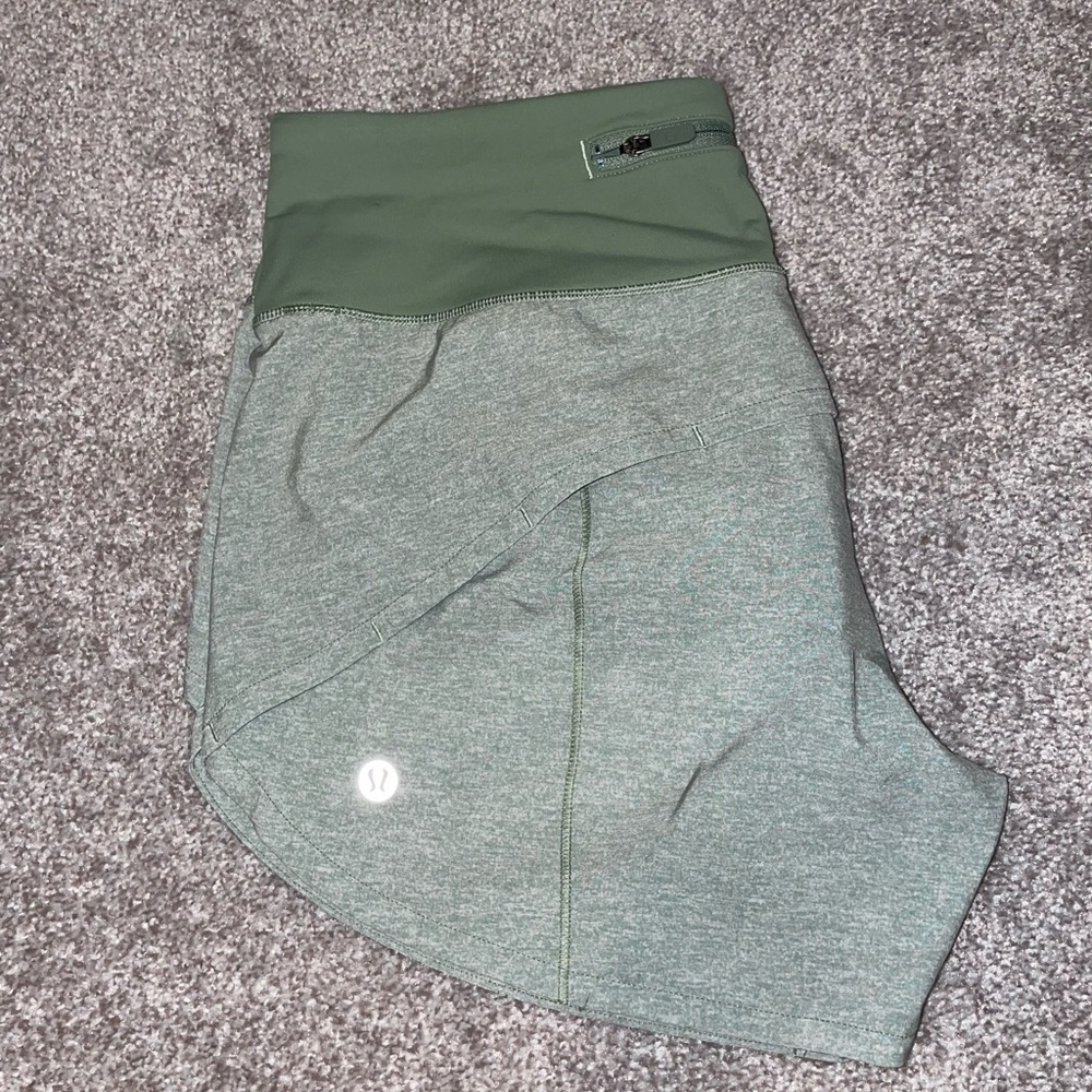 Lululemon Speed Up Shorts Size 4